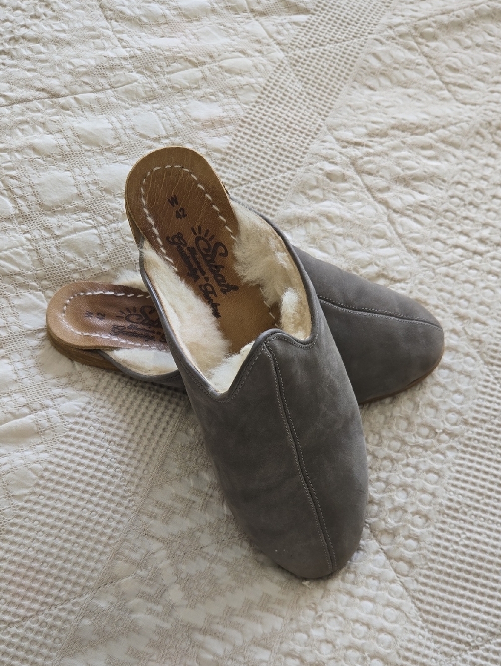 Sabah Gray Suede Shearling-Lined Slip-On Mules Minimalist Normcore Size 42